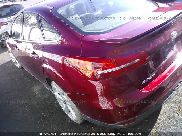 1FADP3J25FL342099 - 2015 FORD FOCUS TITANIUM RED photo 3