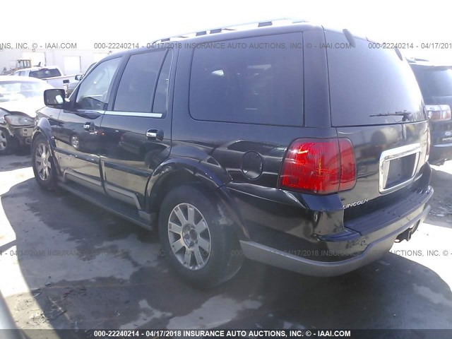 5LMFU28R03LJ02049 - 2003 LINCOLN NAVIGATOR BLACK photo 3