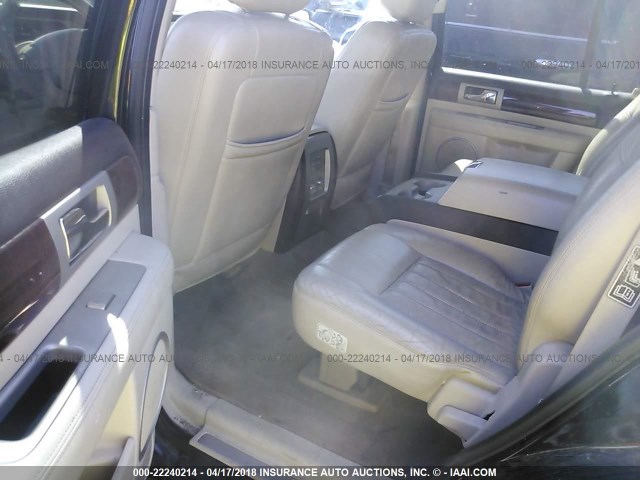 5LMFU28R03LJ02049 - 2003 LINCOLN NAVIGATOR BLACK photo 8