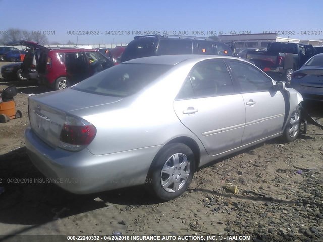 4T1BE32K45U942851 - 2005 TOYOTA CAMRY LE/XLE/SE Gümüş foto 4