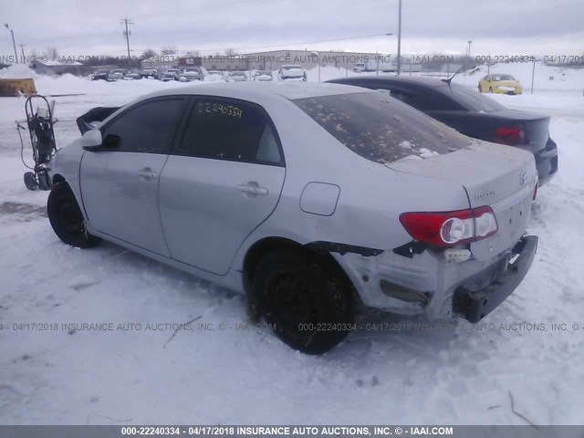 2T1BU4EE0BC546699 - 2011 TOYOTA COROLLA S/LE SILVER photo 3