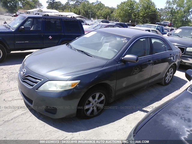 4T1BF3EK1AU578309 - 2010 TOYOTA CAMRY SE/LE/XLE 灰色 照片 2