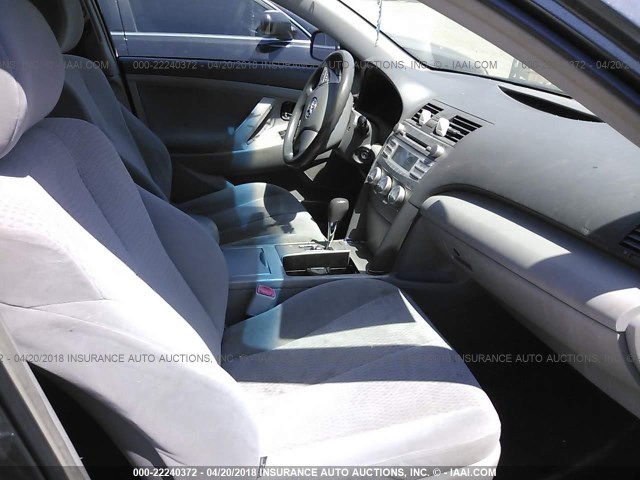 4T1BF3EK1AU578309 - 2010 TOYOTA CAMRY SE/LE/XLE 灰色 照片 5
