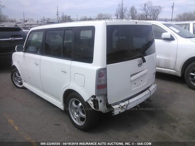 JTLKT324550198183 - 2005 TOYOTA SCION XB WHITE photo 3