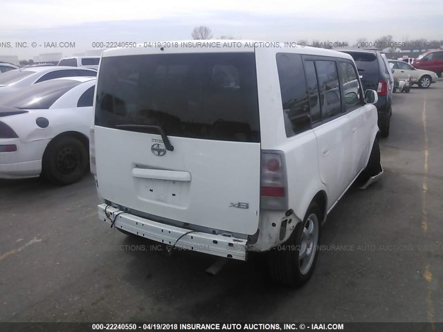 JTLKT324550198183 - 2005 TOYOTA SCION XB WHITE photo 4