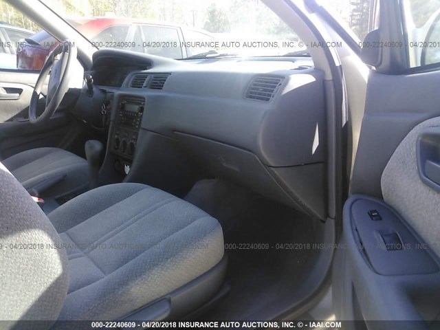 4T1BG22K8YU654002 - 2000 TOYOTA CAMRY CE/LE/XLE 银色 照片 5