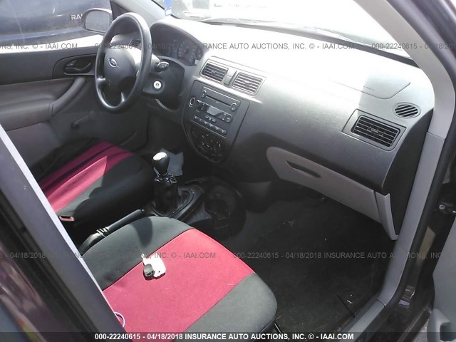 1FAFP34N07W347807 - 2007 FORD FOCUS ZX4/S/SE/SES RED photo 5