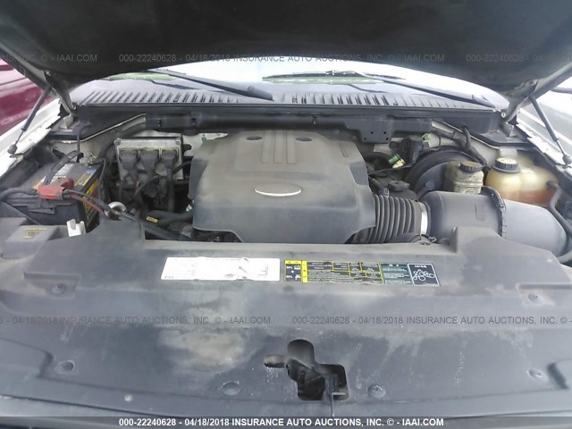1FMRU15W63LC61470 - 2003 FORD EXPEDITION XLT WHITE photo 10