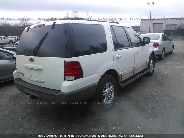 1FMRU15W63LC61470 - 2003 FORD EXPEDITION XLT WHITE photo 4