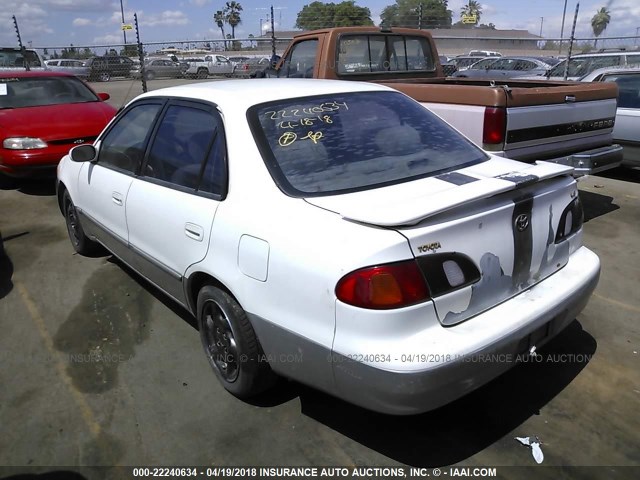 1NXBR18EXWZ026574 - 1998 TOYOTA COROLLA VE/CE/LE WHITE photo 3