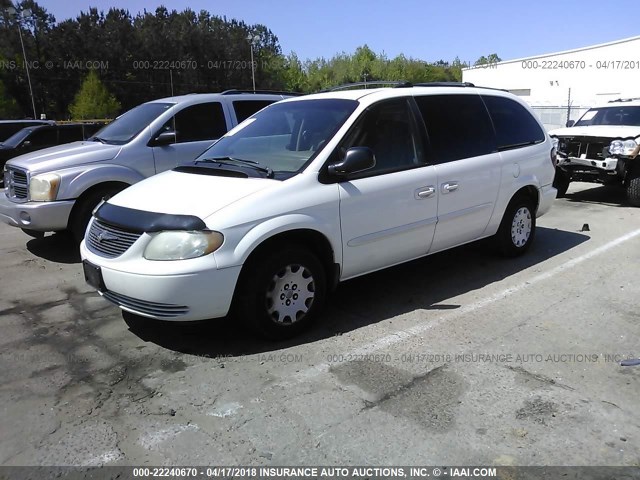 2C4GP24R13R271772 - 2003 CHRYSLER TOWN & COUNTRY  WHITE photo 2