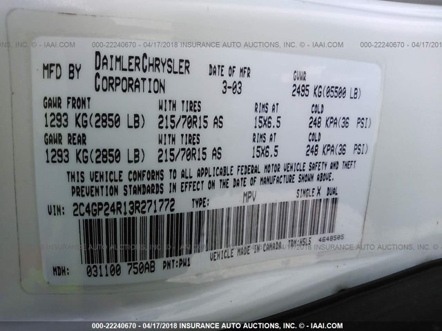 2C4GP24R13R271772 - 2003 CHRYSLER TOWN & COUNTRY  WHITE photo 9