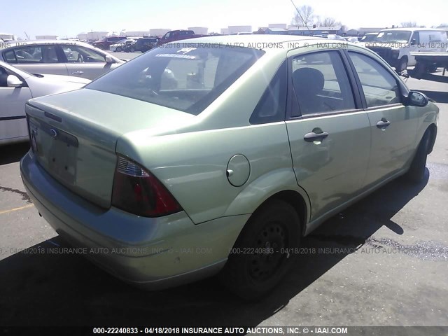 1FAFP34N57W130298 - 2007 FORD FOCUS ZX4/S/SE/SES 绿色 照片 4