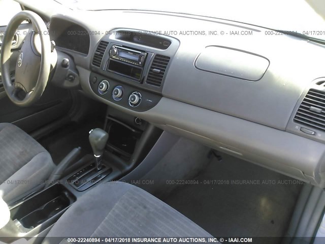 4T1BF32KX6U628006 - 2006 TOYOTA CAMRY LE/XLE/SE GOLD photo 5