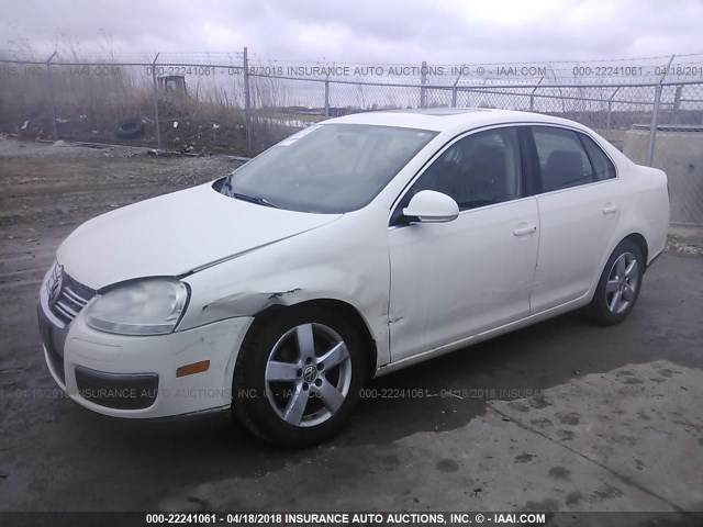 3VWRM71KX8M078229 - 2008 VOLKSWAGEN JETTA SE/SEL WHITE photo 2