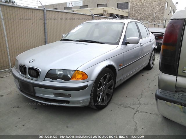 WBAAM5345YFR19325 - 2000 BMW 328 I SILVER photo 2