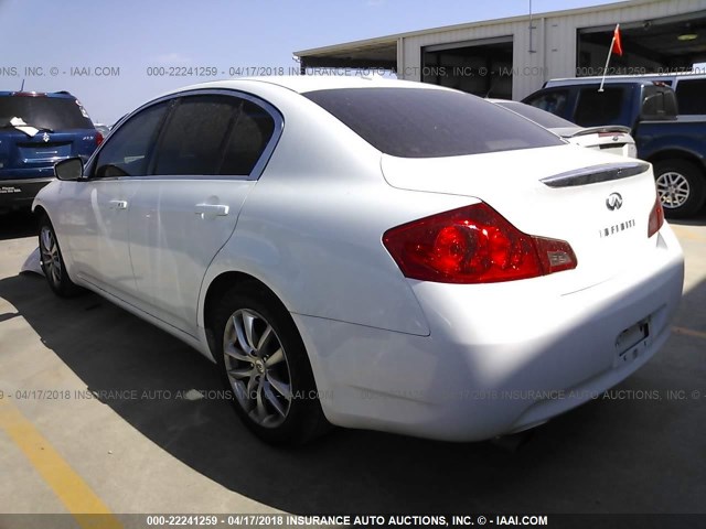 JNKCV61E99M013328 - 2009 INFINITI G37 JOURNEY/SPORT WHITE photo 3