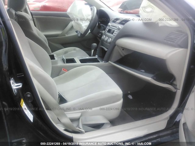 4T1BK3EKXBU120457 - 2011 TOYOTA CAMRY SE/LE/XLE 黑色 照片 5