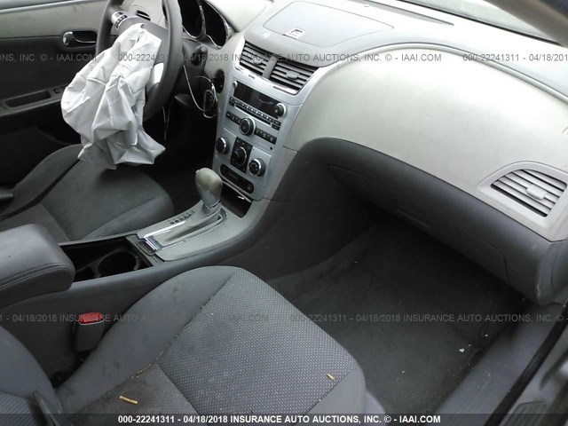 1G1ZG57BX8F241511 - 2008 CHEVROLET MALIBU LS 灰色 照片 5