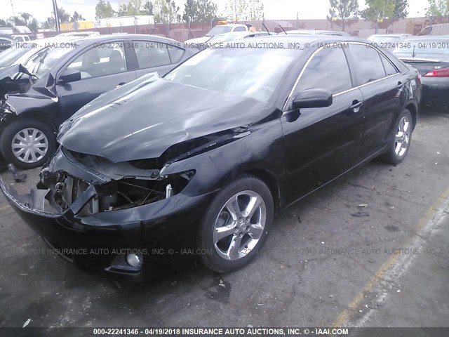 4T1BF3EK6AU071504 - 2010 TOYOTA CAMRY SE/LE/XLE BLACK photo 2