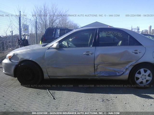 4T1BE32K22U603016 - 2002 TOYOTA CAMRY LE/XLE/SE ვერცხლისფერი ფოტო 6