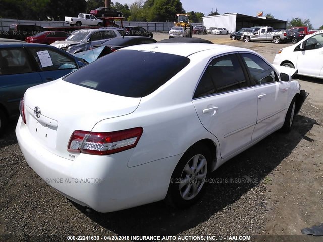 4T1BF3EK8BU648275 - 2011 TOYOTA CAMRY SE/LE/XLE 白色 照片 4