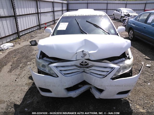 4T1BF3EK8BU648275 - 2011 TOYOTA CAMRY SE/LE/XLE 白色 照片 6