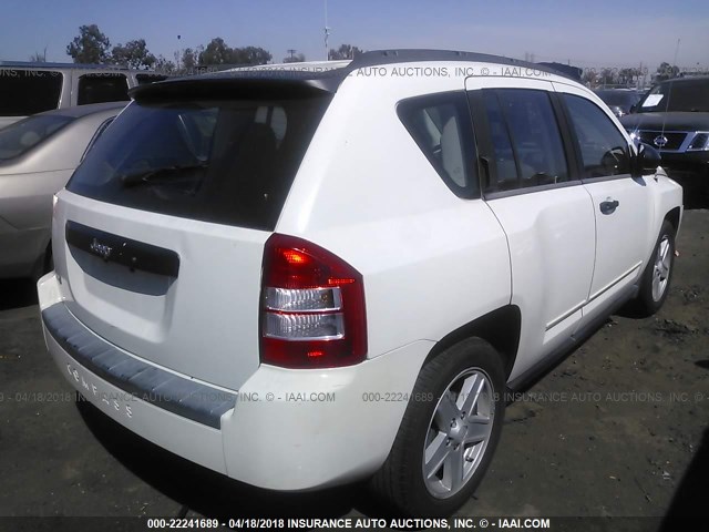 1J8FT47028D766811 - 2008 JEEP COMPASS SPORT WHITE photo 4