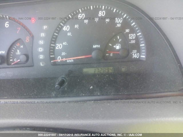 JTDBE32K820045510 - 2002 TOYOTA CAMRY LE/XLE/SE ბურგუნდია ფოტო 7