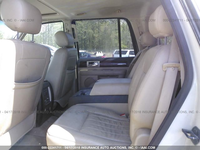 5LMFU28556LJ21830 - 2006 LINCOLN NAVIGATOR CREAM photo 8