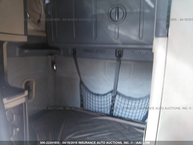 3AKJGLD55GSGZ8413 - 2016 FREIGHTLINER CASCADIA 125  WHITE photo 7