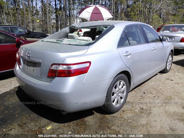 4T1BE46K17U551269 - 2007 TOYOTA CAMRY NEW GENERAT CE/LE/XLE/SE SILVER photo 4