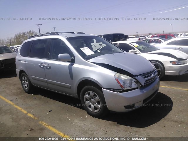 KNDMB133886247833 - 2008 KIA SEDONA SILVER photo 1