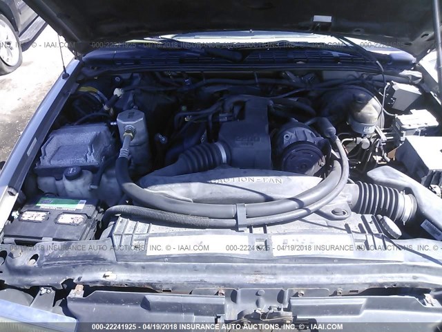 1GCCS145128140730 - 2002 CHEVROLET S TRUCK S10 SILVER photo 10