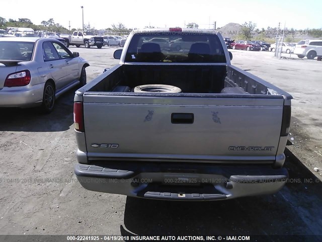 1GCCS145128140730 - 2002 CHEVROLET S TRUCK S10 SILVER photo 8