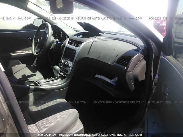 1G1ZC5E03AF322840 - 2010 CHEVROLET MALIBU 1LT BROWN photo 5