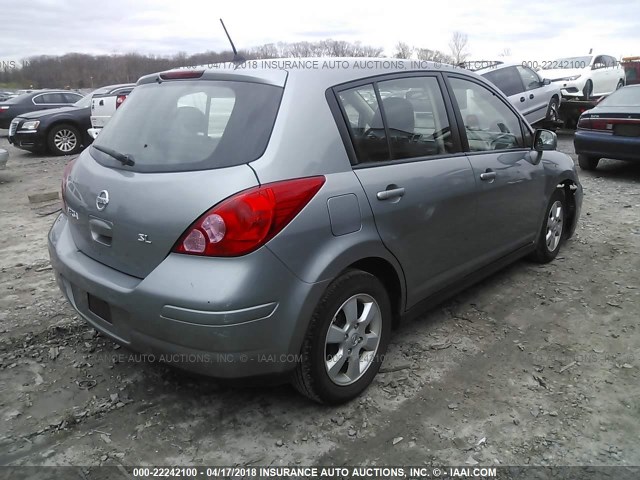 3N1BC13E99L411767 - 2009 NISSAN VERSA S/SL GRAY photo 4