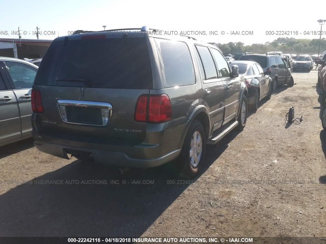 5LMFU27R04LJ13118 - 2004 LINCOLN NAVIGATOR BROWN photo 4