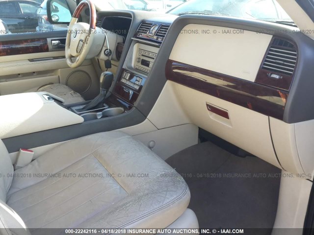 5LMFU27R04LJ13118 - 2004 LINCOLN NAVIGATOR BROWN photo 5
