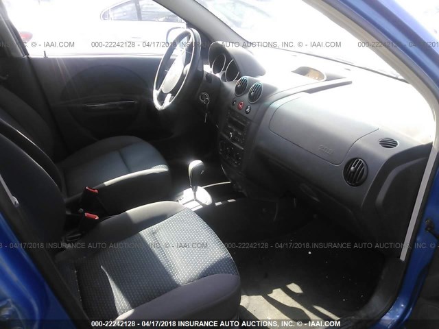 KL1TD66638B112833 - 2008 CHEVROLET AVEO LS BLUE photo 5