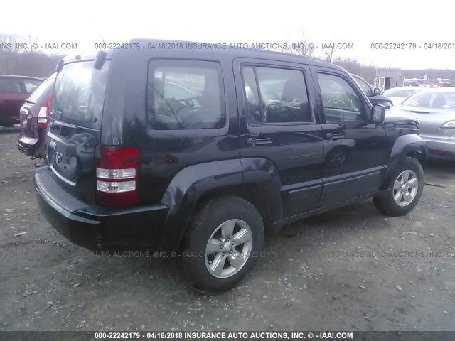1C4PJMAK7CW186382 - 2012 JEEP LIBERTY SPORT 黑色 照片 4