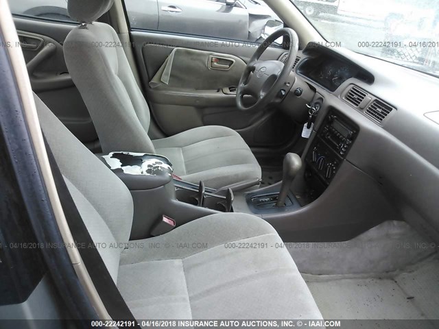 JT2BG28K9Y0434573 - 2000 TOYOTA CAMRY LE/XLE TAN photo 5