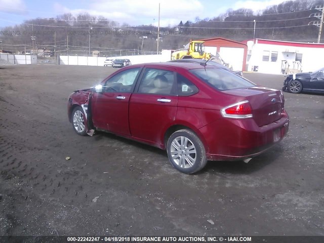 1FAHP37N29W155487 - 2009 FORD FOCUS SEL RED photo 3