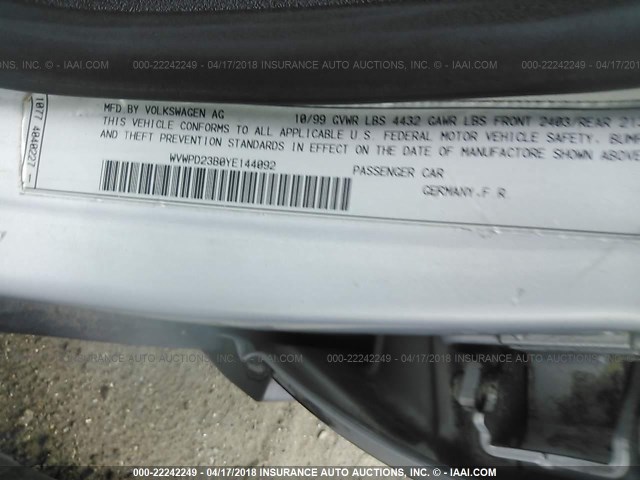 WVWPD23B0YE144092 - 2000 VOLKSWAGEN PASSAT GLX 银色 照片 9