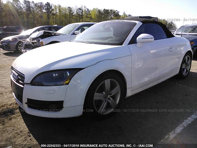 TRUMF38J181040632 - 2008 AUDI TT 2.0T WHITE photo 2