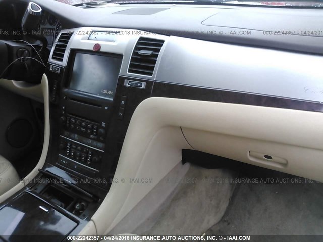 3GYFK62807G187279 - 2007 CADILLAC ESCALADE EXT WHITE photo 5