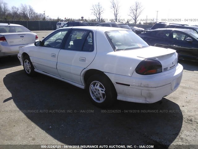 1G2NE52TXWC724527 - 1998 PONTIAC GRAND AM SE WHITE photo 3