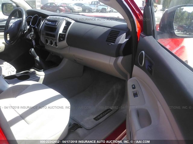5TEUX42N85Z137935 - 2005 TOYOTA TACOMA ACCESS CAB RED photo 5