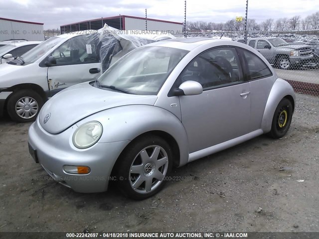 3VWDD21CX1M459039 - 2001 VOLKSWAGEN NEW BEETLE GLX ვერცხლისფერი ფოტო 2