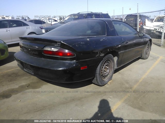 2G1FP22K5T2160886 - 1996 CHEVROLET CAMARO RS BLACK photo 4